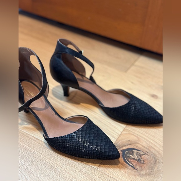 Clarks Black Kitten Heel with ankle strap - Picture 3 of 3